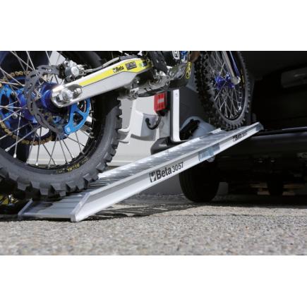 Rampe en aluminium pour chargement/déchargement moto - Beta